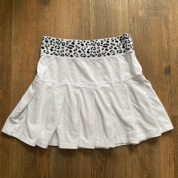 OBEY tennis skirt - Picture 2 of 4